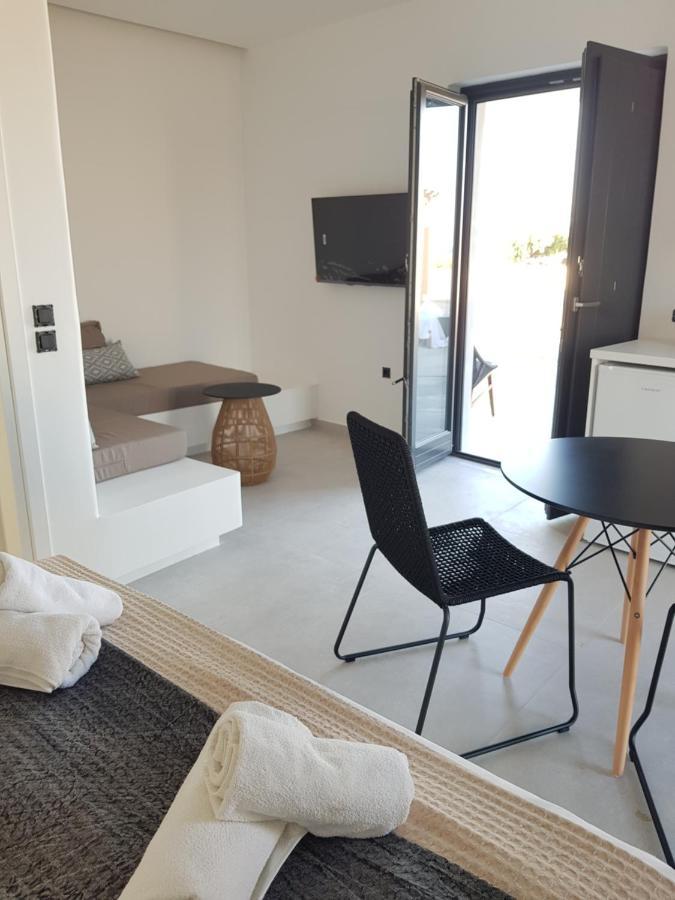 Mylithos Suites Монолитос Экстерьер фото